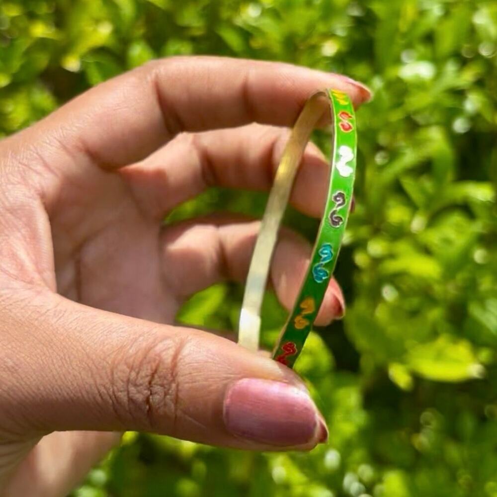 Green/Multi Scroll Vintage Cloisonné Brass & Enamel Bangle (Small)